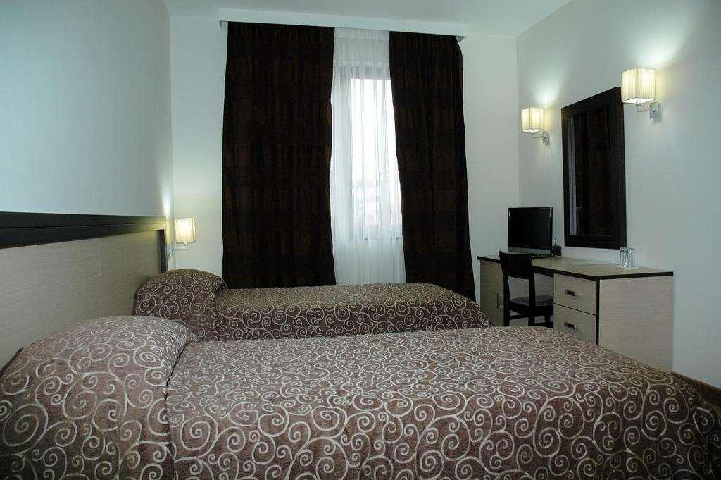 Fieri Hotel Fier Room photo